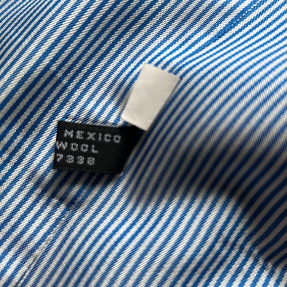 Tommy Hilfiger black two pocket 5 button vest like new 100% wool - Picture 6 of 8